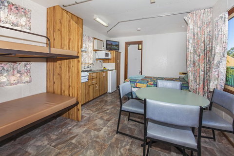 Echo Holiday Parks - Naracoorte - Holiday Byron Bay 10