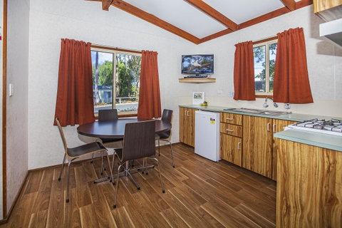 Echo Holiday Parks - Naracoorte - Holiday Byron Bay 37