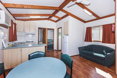 Echo Holiday Parks - Naracoorte - Holiday Byron Bay 12