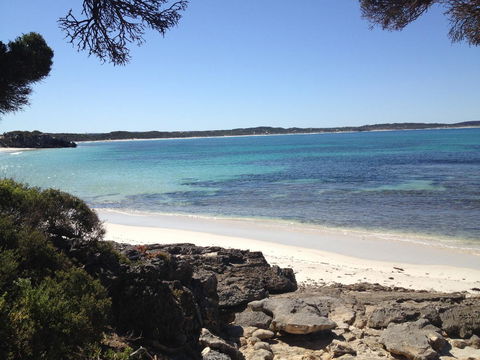 Camelot - Holiday Byron Bay 7