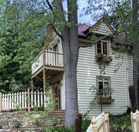 Aldgate Creek Cottage Bed and Breakfast - Holiday Byron Bay