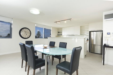 Sevan Apartments Forster - Holiday Byron Bay 4