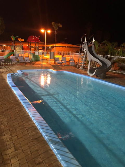 Carnarvon Motel - Holiday Byron Bay 11