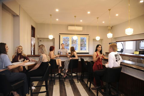The Stirling Arms Hotel - Holiday Byron Bay 14