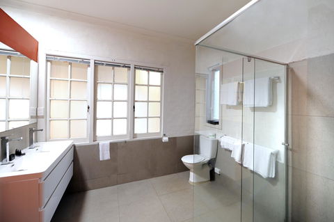 The Stirling Arms Hotel - Holiday Byron Bay 29