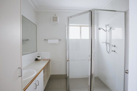 Canal Rocks Beachfront Apartments - Holiday Byron Bay 34