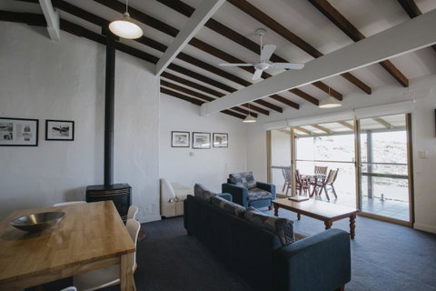 Canal Rocks Beachfront Apartments - Holiday Byron Bay 15