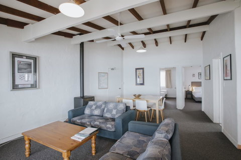 Canal Rocks Beachfront Apartments - Holiday Byron Bay 38