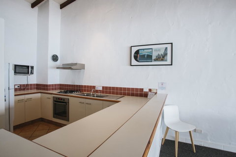 Canal Rocks Beachfront Apartments - Holiday Byron Bay 25