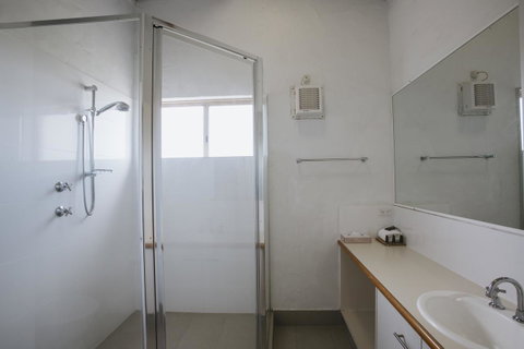 Canal Rocks Beachfront Apartments - Holiday Byron Bay 20