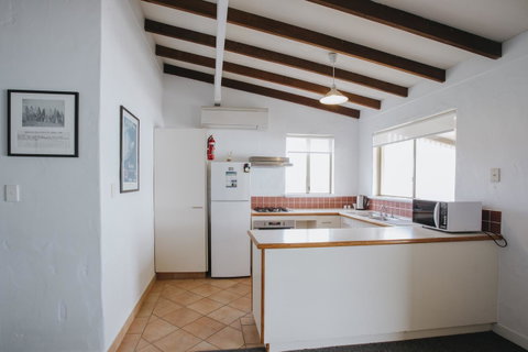 Canal Rocks Beachfront Apartments - Holiday Byron Bay 21