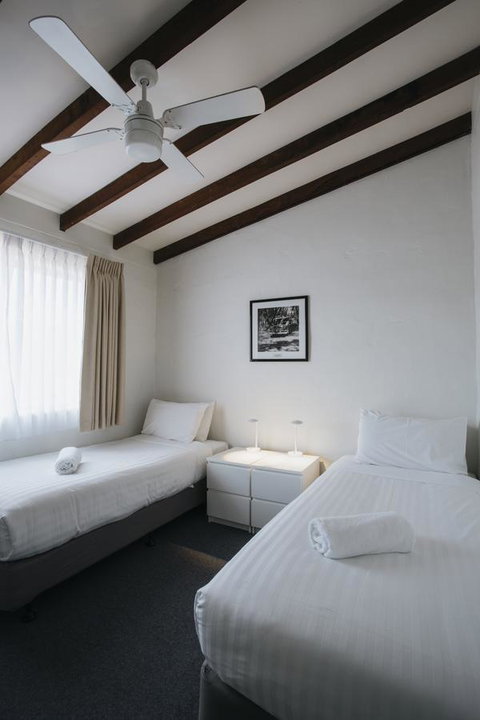 Canal Rocks Beachfront Apartments - Holiday Byron Bay 12
