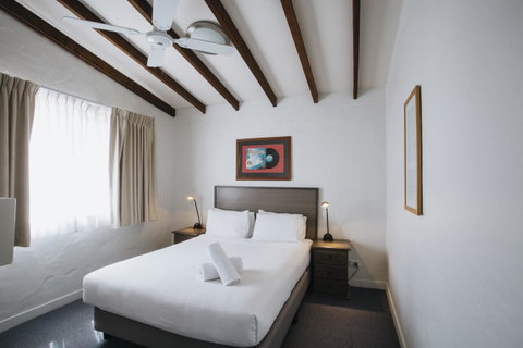 Canal Rocks Beachfront Apartments - Holiday Byron Bay 14