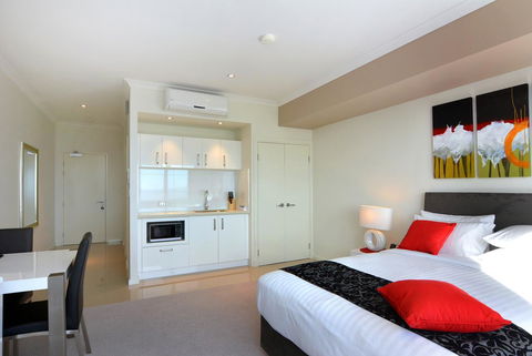 Bunbury Seaview Apartments - Holiday Byron Bay 13