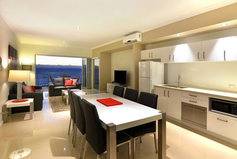 Bunbury Seaview Apartments - Holiday Byron Bay 25