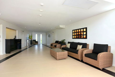 Bunbury Seaview Apartments - Holiday Byron Bay 20