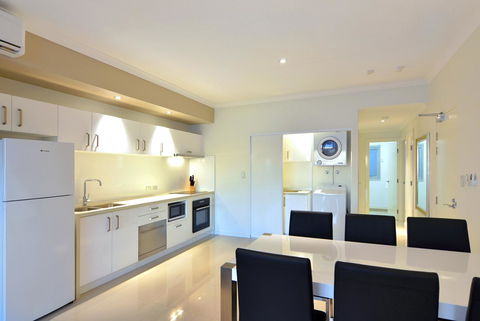 Bunbury Seaview Apartments - Holiday Byron Bay 11