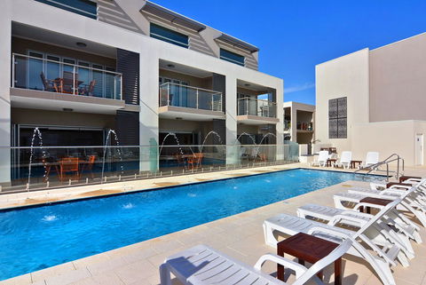 Bunbury Seaview Apartments - Holiday Byron Bay 21