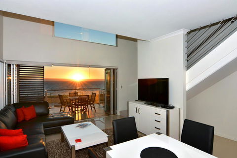 Bunbury Seaview Apartments - Holiday Byron Bay 5