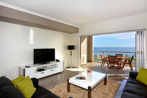 Bunbury Seaview Apartments - Holiday Byron Bay 12