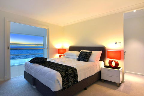 Bunbury Seaview Apartments - Holiday Byron Bay 3