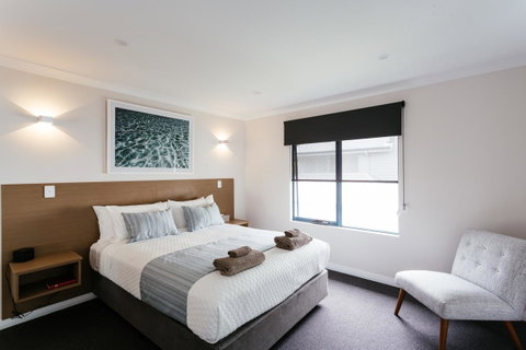 Dolphin Lodge Albany - Self Contained Apartments At Middleton Beach - Holiday Byron Bay 36