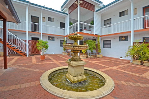Dolphin Lodge Albany - Self Contained Apartments At Middleton Beach - Holiday Byron Bay 17