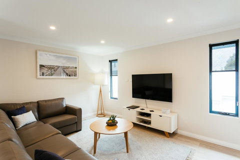 Dolphin Lodge Albany - Self Contained Apartments At Middleton Beach - Holiday Byron Bay 40