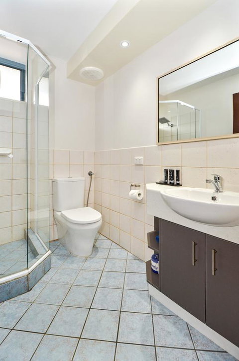 Dolphin Lodge Albany - Self Contained Apartments At Middleton Beach - Holiday Byron Bay 28
