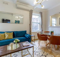 Heritage Townhouse Near Harbour Bridge - Holiday Byron Bay