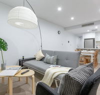 Inner City Stylish apt Walk to Green Square - Holiday Byron Bay