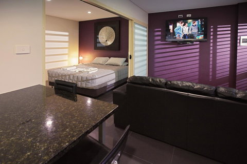 Jesmond Executive Villas - Holiday Byron Bay 28