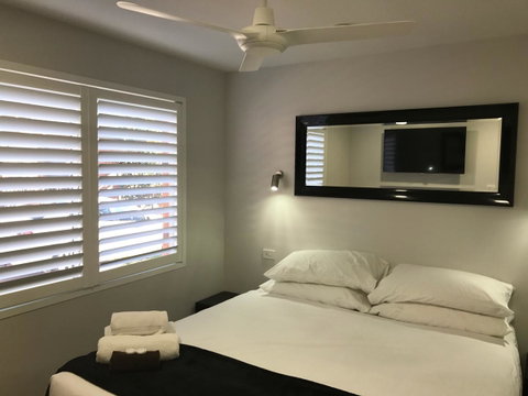 Jesmond Executive Villas - Holiday Byron Bay 8