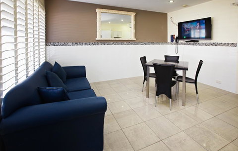 Jesmond Executive Villas - Holiday Byron Bay 20
