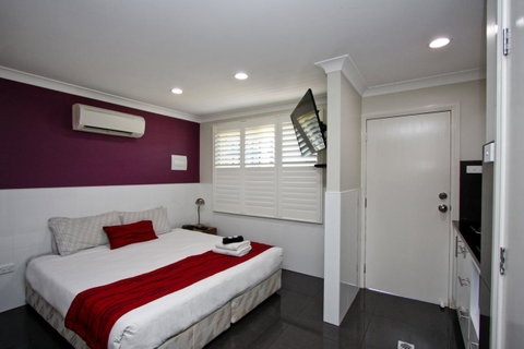 Jesmond Executive Villas - Holiday Byron Bay 38