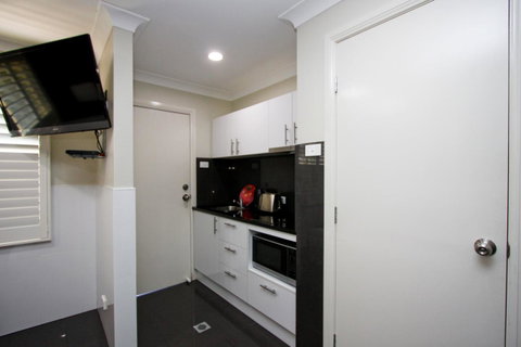 Jesmond Executive Villas - Holiday Byron Bay 39