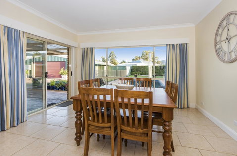 Colonial Court Villas - Holiday Byron Bay 15