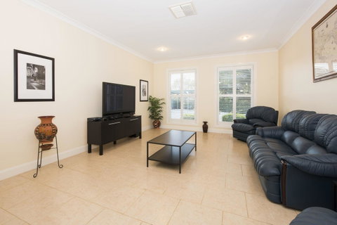 Colonial Court Villas - Holiday Byron Bay 8