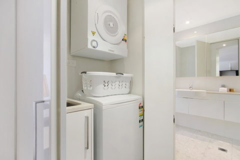 Lakefront 116 Kingston ACT - Holiday Byron Bay 20