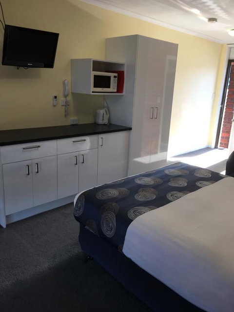 Pelican Motor Inn - Holiday Byron Bay 1