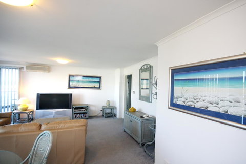 Sails Apartments - Holiday Byron Bay 23