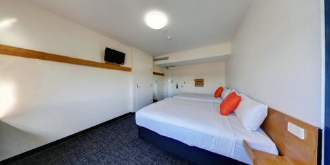 Ibis Budget Sydney Airport - Holiday Byron Bay 9