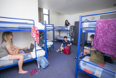 YHA Sydney Central - Holiday Byron Bay 14