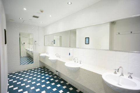 YHA Sydney Central - Holiday Byron Bay 13