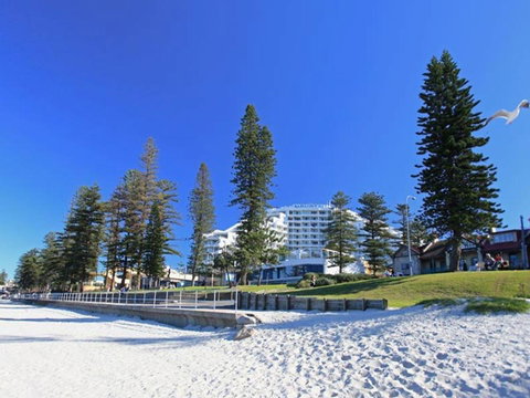 Novotel Sydney Brighton Beach - Holiday Byron Bay 2