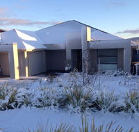 Jindabyne Executive - Holiday Byron Bay