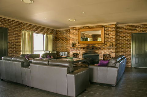 Ironstone Estate Lovedale - Holiday Byron Bay 2