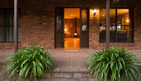 Ironstone Estate Lovedale - Holiday Byron Bay 38
