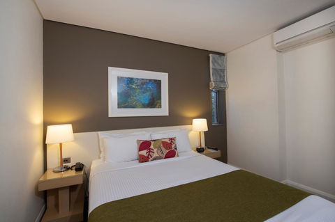 Coogee Sands Hotel & Apartments - Holiday Byron Bay 2