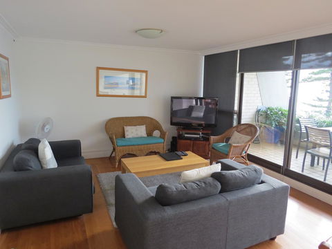 Manly Paradise Motel & Apartments - Holiday Byron Bay 25
